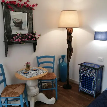 Guest house Borgo Salentino 2*