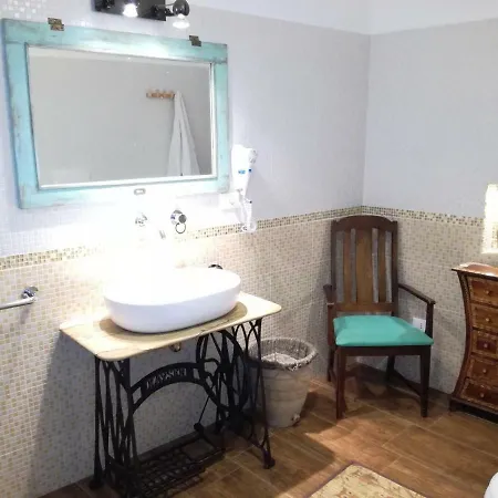 Guest house Borgo Salentino 2*